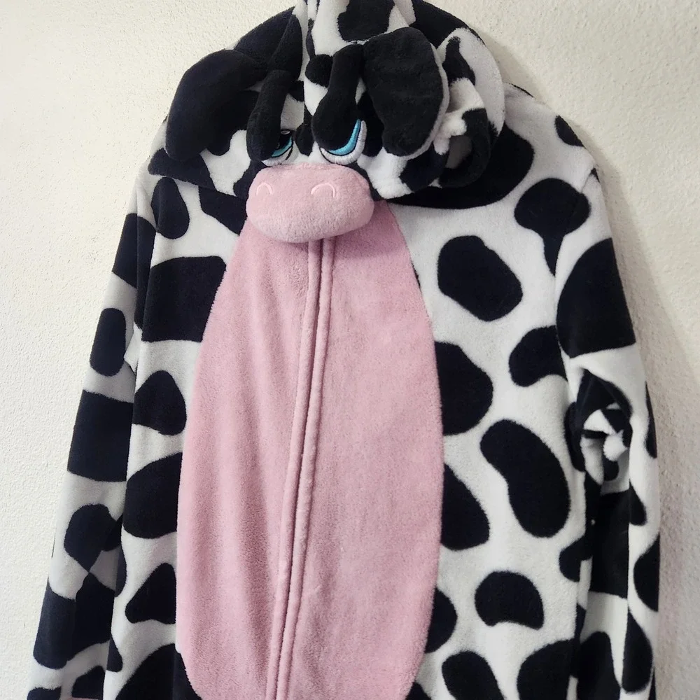 Adult Cow one piece PJ Costume Spirit Halloween Size Medium - Picture 4 of 8
